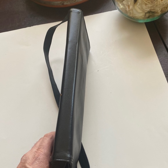 Tano Vintage Black Leather Clutch Envelope Style Bag - Picture 9 of 16